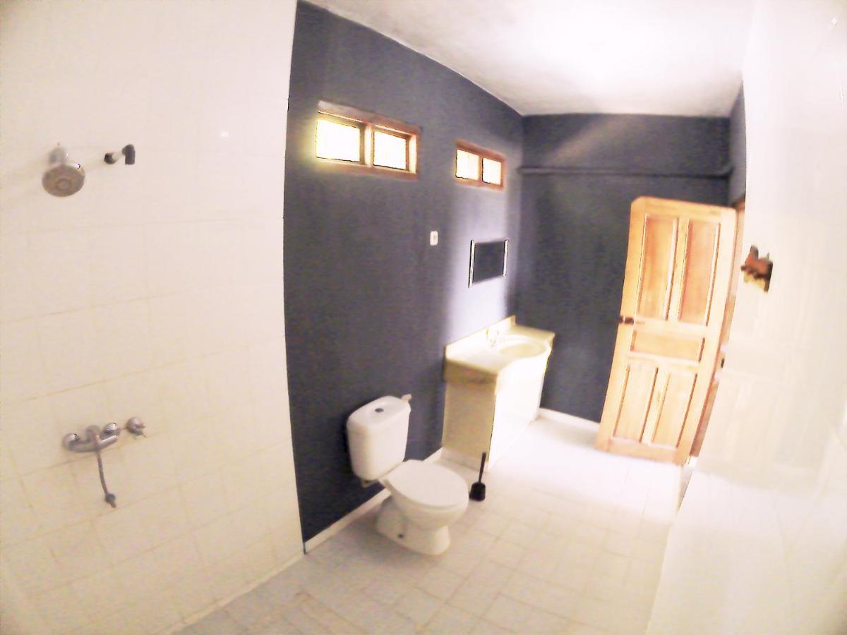 East Lombok Dive Hotel - 3 Private Rooms On The Beach Labuhan Pandan Exterior foto